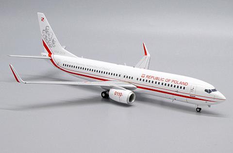 Boeing 737-800 "Борт №1 Польши"
