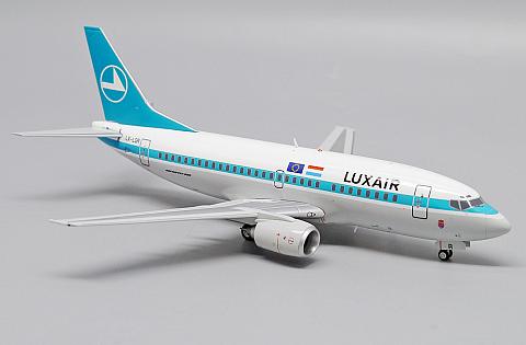 Boeing 737-500